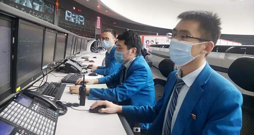 人民日報：開學季，天津地鐵3號線暖心服務，保證師生無憂出行                                                                                                                                                                          